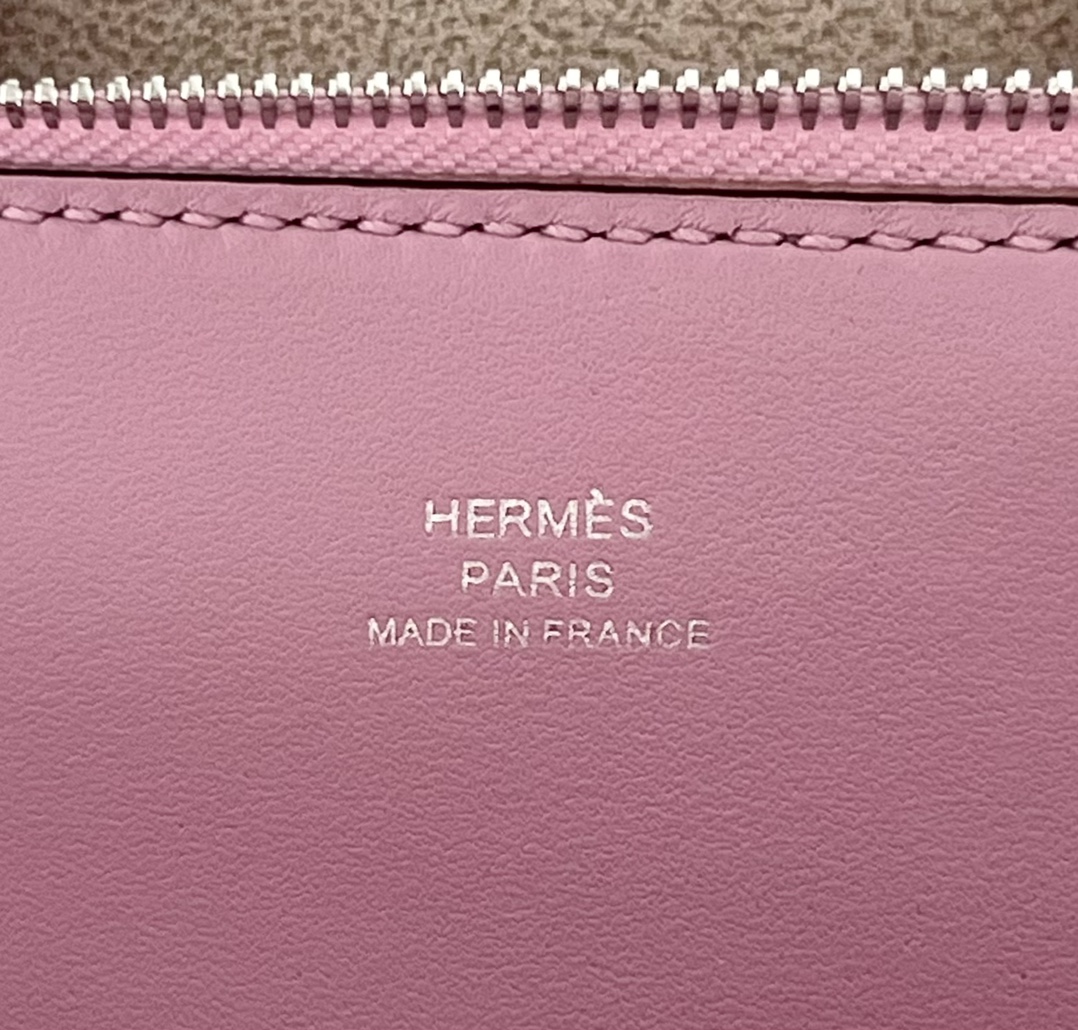 Hermes Bolide 1923 Mini Handbag Shoulder Bag In Light Purple Evercolor Leather